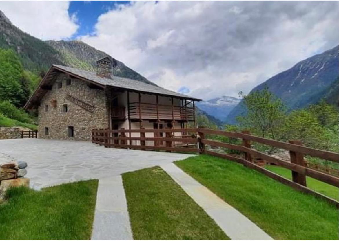 Foresch Hus Chambres D'Hotes Gressoney-Saint-Jean Exterior foto